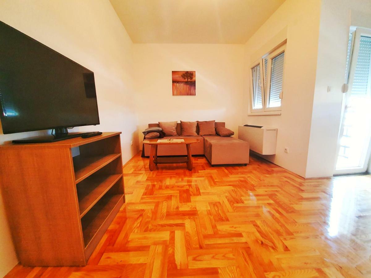 Apartman 44 Bijeljina Kültér fotó
