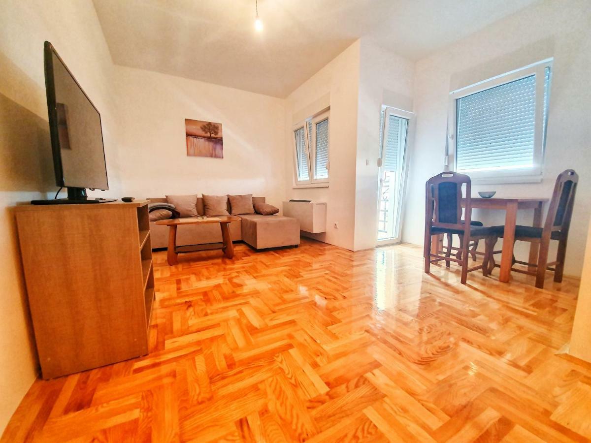 Apartman 44 Bijeljina Kültér fotó